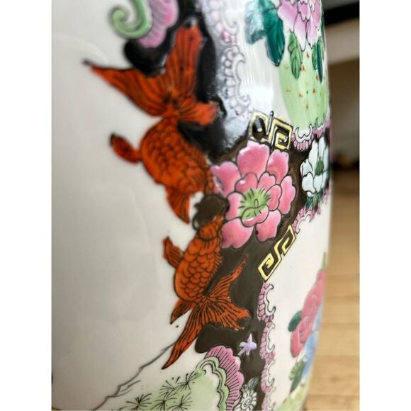 Vintage 24" Chinese Oriental White Porcelain Horses Field Graphic Scenery Vase - Picture 13 of 16